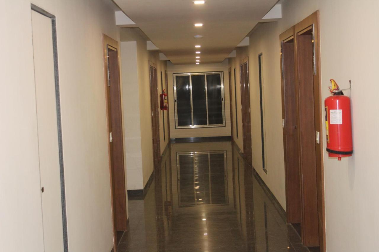 Hotel Satkar Chhatral Extérieur photo